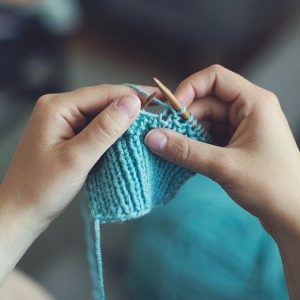 knit-869221_640